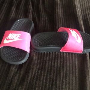 Girls Nike sandals